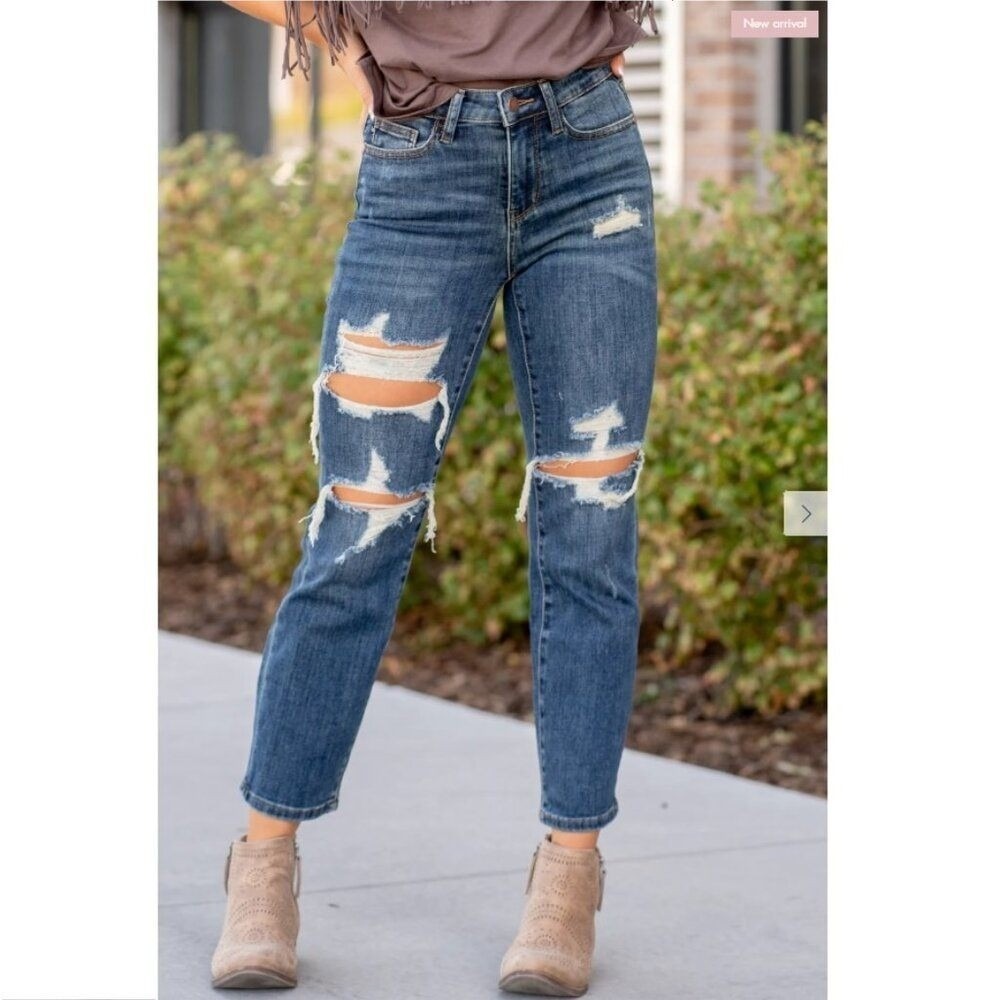 Judy Blue Mid Rise Distressed Straight Leg Jeans Medium Wash Size 1/25 JB88517